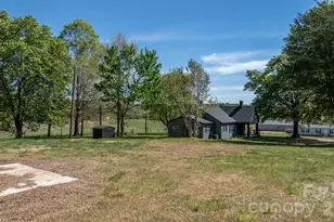 1975 3 Forks Church Rd, Taylorsville, NC 28681 - Photo 31