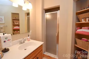 604 Croft View Dr, Bakersville, NC 28705 - Photo 29