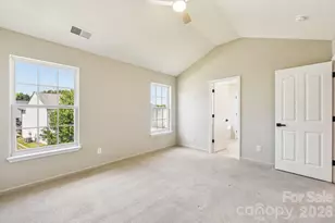 12531 Deaton Hill Dr, Charlotte, NC 28269 - Photo 23