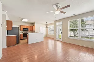 12531 Deaton Hill Dr, Charlotte, NC 28269 - Photo 5