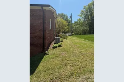 1126 Cannon Drive, Lenoir, NC 28645 - Photo 5