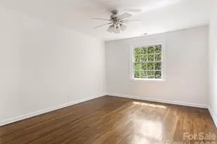 108 Colville Rd, Charlotte, NC 28207 - Photo 9