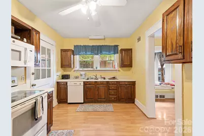 147 Walnut Avenue, Spruce Pine, NC 28777 - Photo 13