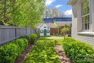 138 Middleton Dr, Charlotte, NC 28207 - Photo 41