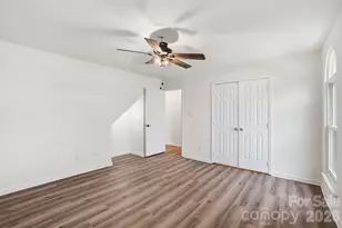 1629 Oak Knoll Ln, Charlotte, NC 28214 - Photo 15