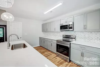 6615 Rockwell Boulevard W, Charlotte, NC 28269 - Photo 7