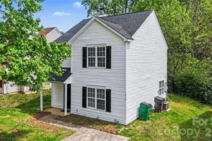 1215 McAllister Dr, Charlotte, NC 28216 - Photo 1