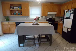 4268 Hartland Rd, Lenoir, NC 28645 - Photo 5