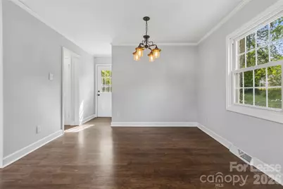 4411 Kevin Court, Charlotte, NC 28205 - Photo 9