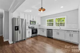 4411 Kevin Ct, Charlotte, NC 28205 - Photo 13