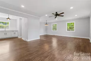 4411 Kevin Ct, Charlotte, NC 28205 - Photo 7