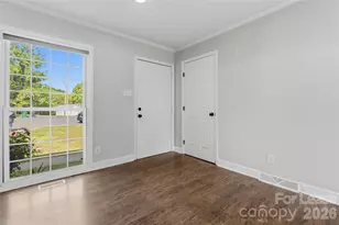 4411 Kevin Ct, Charlotte, NC 28205 - Photo 5