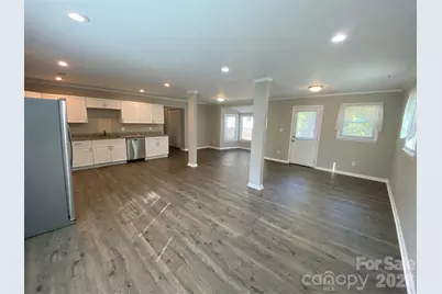 102 McDowell Street, Great Falls, SC 29055 - Photo 25