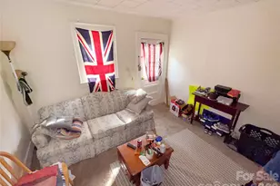 172 Sunset Dr, Thomasville, NC 27360 - Photo 5