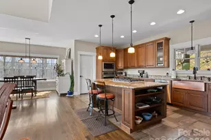 711 Winfield Dr, Clyde, NC 28721 - Photo 13