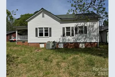 145 W Burnsville Street, Wadesboro, NC 28170 - Photo 7