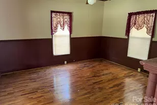 145 W Burnsville St, Wadesboro, NC 28170 - Photo 19