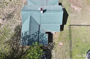 145 W Burnsville St, Wadesboro, NC 28170 - Photo 11