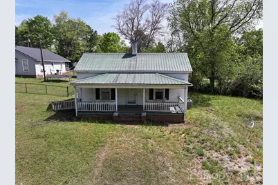 145 W Burnsville Street, Wadesboro, NC 28170 - Photo 1