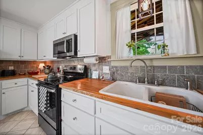 335 Mayflower Avenue, Cramerton, NC 28032 - Photo 9