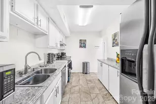 7407 Mystic Ln, Charlotte, NC 28227 - Photo 7