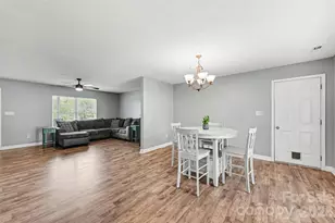 353 Woodlawn Ave, Mount Holly, NC 28120 - Photo 9