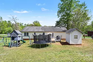 353 Woodlawn Ave, Mount Holly, NC 28120 - Photo 25