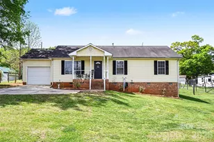 353 Woodlawn Ave, Mount Holly, NC 28120 - Photo 1