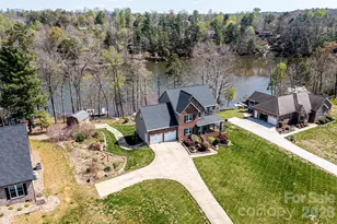 4726 Crystal Falls Ave, Hickory, NC 28601 - Photo 3
