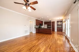 4726 Crystal Falls Ave, Hickory, NC 28601 - Photo 15