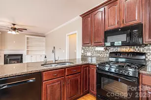 4726 Crystal Falls Ave, Hickory, NC 28601 - Photo 15