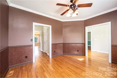 4726 Crystal Falls Avenue, Hickory, NC 28601 - Photo 11