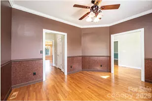 4726 Crystal Falls Ave, Hickory, NC 28601 - Photo 11