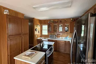 114 Lady Slipper Loop, Newland, NC 28657 - Photo 9