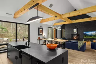 80 Hemlock Cir, Black Mountain, NC 28711 - Photo 7