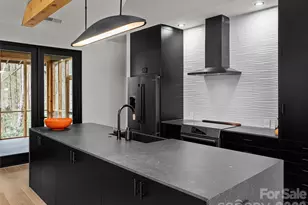 80 Hemlock Cir, Black Mountain, NC 28711 - Photo 15