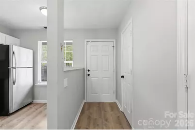 6856 Cypress Tree Lane, Charlotte, NC 28215 - Photo 5