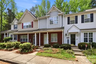 6856 Cypress Tree Ln, Charlotte, NC 28215 - Photo 3
