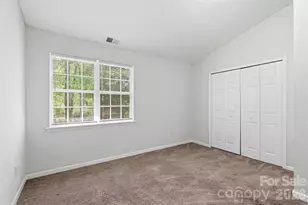 6856 Cypress Tree Ln, Charlotte, NC 28215 - Photo 21