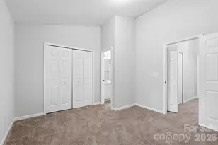 6856 Cypress Tree Ln, Charlotte, NC 28215 - Photo 23