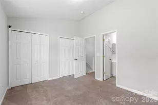 6856 Cypress Tree Ln, Charlotte, NC 28215 - Photo 17