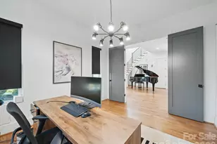 708 Cross Trl Dr, Charlotte, NC 28204 - Photo 33