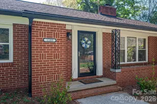 1105 Hillcrest Dr, Cherryville, NC 28021 - Photo 3