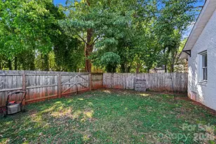 3001 Tuckaseegee Rd, Charlotte, NC 28208 - Photo 21