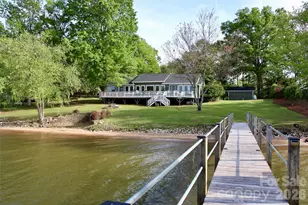 2712 Jutty Point Rd, Liberty Hill, SC 29074 - Photo 1