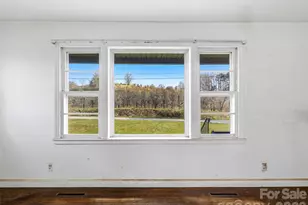 984 Pace Rd, Hendersonville, NC 28792 - Photo 25