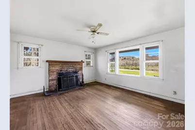 984 Pace Road, Hendersonville, NC 28792 - Photo 23