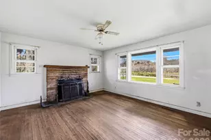 984 Pace Rd, Hendersonville, NC 28792 - Photo 23