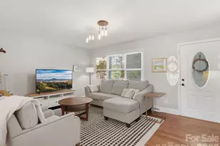 7516 Thorncliff Dr, Charlotte, NC 28210 - Photo 5