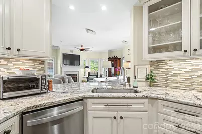 401 N Church Street #208, Charlotte, NC 28202 - Photo 15